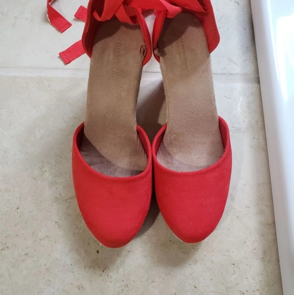 Old navy- espredrille edge sandlas nwot - Picture 3 of 4